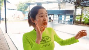 Girl Poop When Dancing Stop The High speed Train Nerf Gun Police Girl Prison Escape Funny