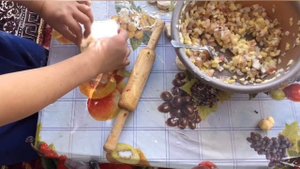 Таджикистан. Район Ванч. Памир. Готовлю манты