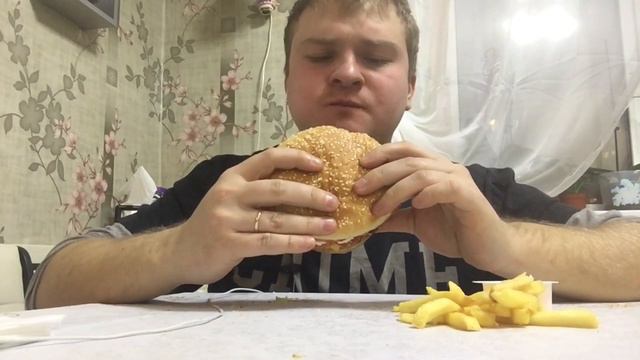 Мукбанг! Ответ на вызов | обжор бургерами | впихнем невпихуемое | eating slurp bk mukbang realsound