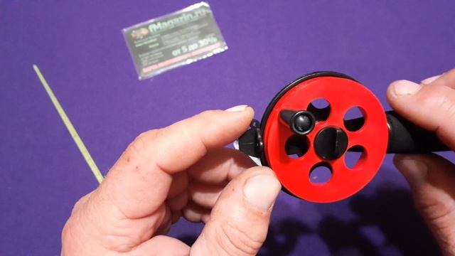 Видеообзор зимней удочки ТРИ КИТА Профи УП-1 с неопреновой ручкой по заказу FmagazinВидеообзор зимн смотреть онлайн