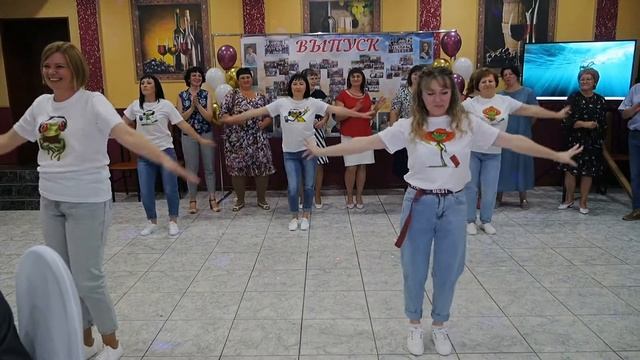 Выпускной 2021. Флешмоб родителей выпускников. смотреть онлайн