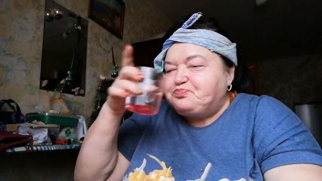 добро. пошла и пришла. жрёмс на камеру. свет. общая все салянка 17.11.2023 смотреть онлайн