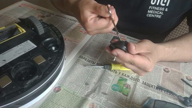 Робот пылесос поларис  Polaris PVCR 0726W. Техническое обслуживание ВАЖНО!!! смотреть онлайн