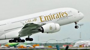 A380. И как такое вообще взлетает, еще и так быстро - 25 секунд и 500 тонн уже в небе.