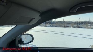 Экзамен на площадке в ГИБДД зимой. Параллельная парковка.