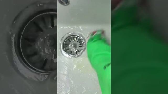 Лайфхак как быстро отмыть раковину ! Бюджетное средство с фикс прайс ! Чистая раковина . смотреть онлайн