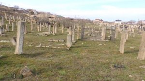 Верхняя часть еврейского кладбища в Дербенте