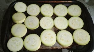 Кабачки с помидорами, сыром, чесноком и майонезом в духовке