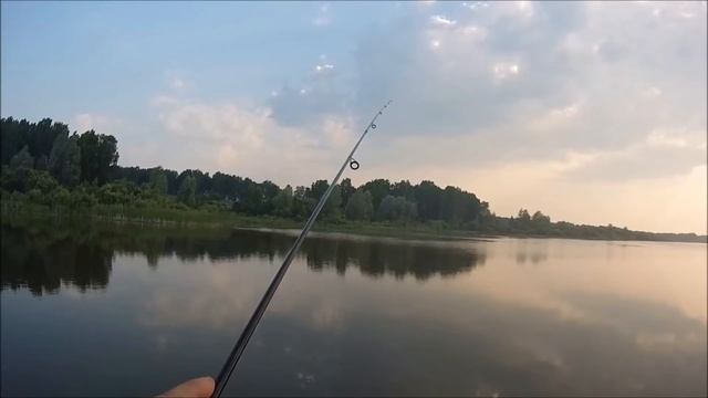 КАК ЛОВИТЬ КАРАСЯ НА СПИННИНГ И СИЛИКОН смотреть онлайн