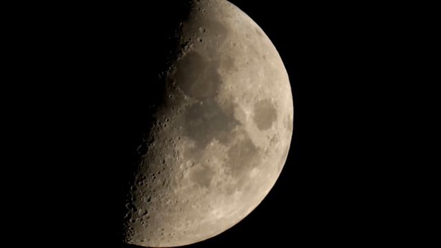 Third Quarter Moon through Telescope (October 23, 2020) смотреть онлайн