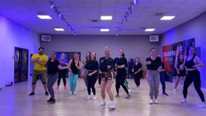 ENVOLVER REMIX by Anitta, Justin Quilles I ZUMBA® mit Kristin Soba