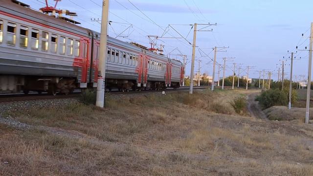 ЭД9М-0067 Пригородный электропоезд смотреть онлайн
