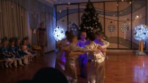 старшая группа танец Инопланетяне