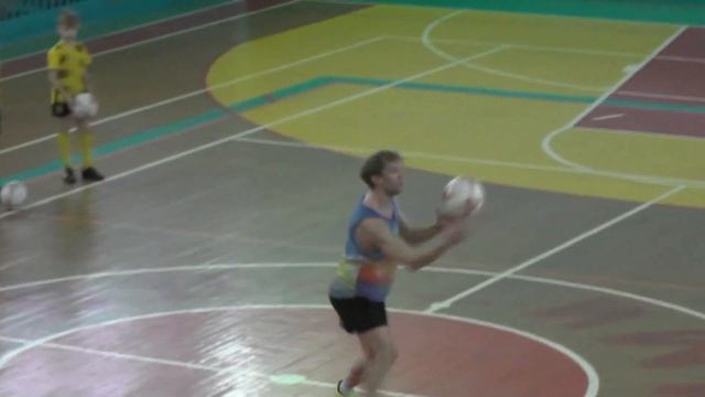 Праздничный дубль ! С Днем рождения тренер и капитан ФК"ДМИТРОВ" 2010 !!! смотреть онлайн