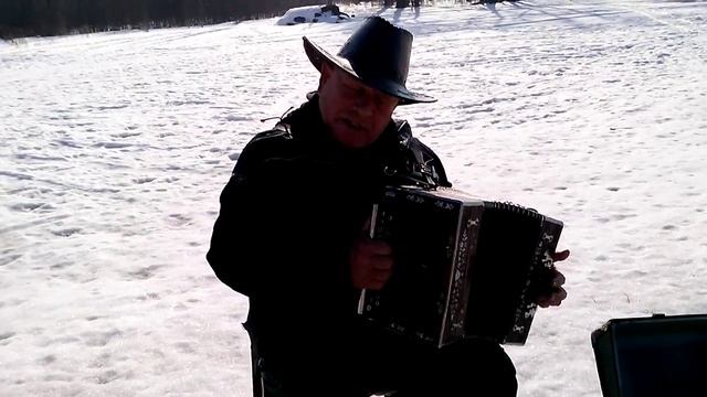 Суздаль. Дед Михаил - местный гармонист смотреть онлайн