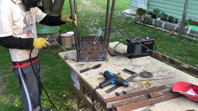 Паливні брикети з тирси своїми руками, саморобний прес з відходів! Fuel briquettes