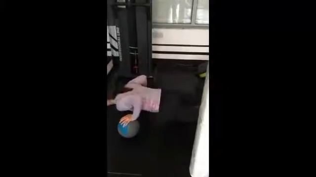 Тренировка по боксу. Тренер Колмаков Виктор смотреть онлайн