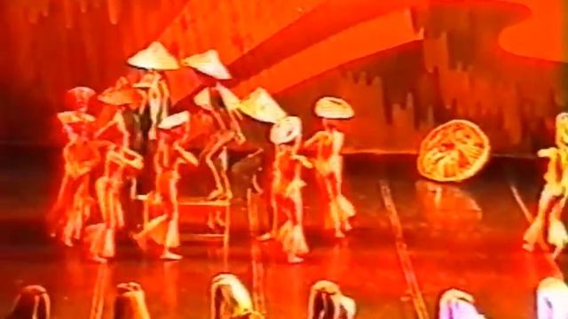 Танец "Грибы" ("The Mushrooms' dance") смотреть онлайн