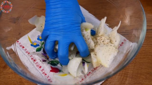 Рецепт ЗНАХІДКА! Готуйте м'ясо по-новому без клопоту! Соковито і смачно смотреть онлайн