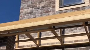 Навес над входом из натуральной черепицы!