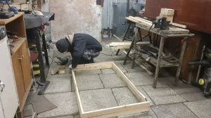 КАК СДЕЛАТЬ КЛЕТКУ ДЛЯ ЦЫПЛЯТ УТЯТ ГУСЯТ...HOW TO MAKE CAGE FOR DUCKLINGS FOR GOSLINGS..