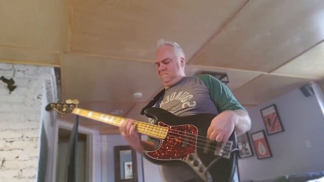 New Bass Day: '74 Fender Jazz Bass смотреть онлайн