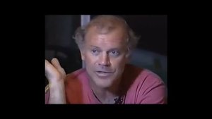 Кэри Муллис (изобретатель ПЦР-теста) о ПЦР-тестах и Фаучи. Тест не может показать болен ли человек