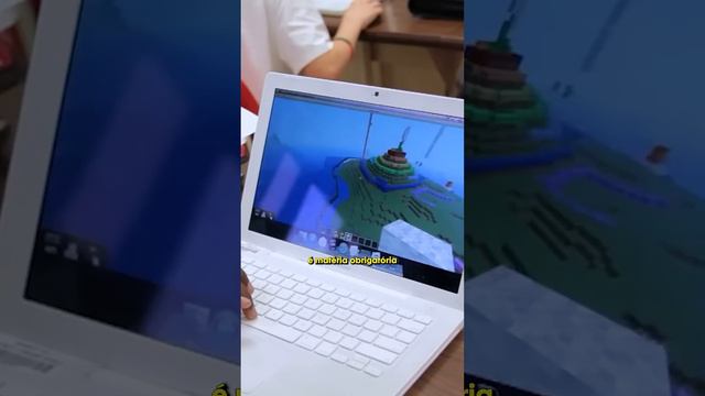 Professores estão usando VIDEOGAME em aula! 😱 #assassinscreed #minecraft #roblox #skyrim