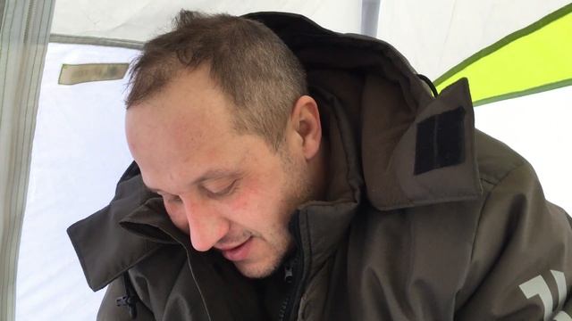 Рыбалка зимой в палатке смотреть онлайн