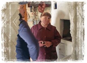 В деревне Текленево. Начальный осмотр дома