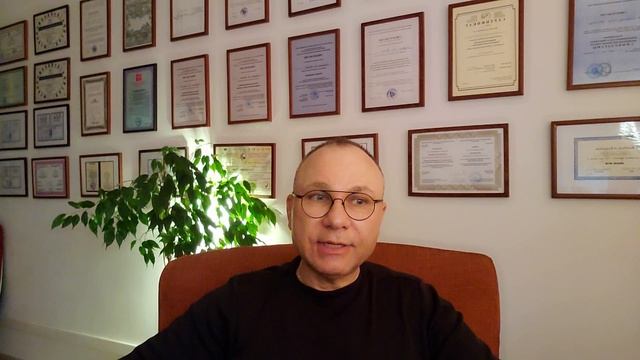 ЖЕНА НЕ ХОЧЕТ ЖИТЬ С РОДИТЕЛЯМИ МУЖА.  ОТВЕТ ПОДПИСЧИЦЕ.  ОНЛАЙН. ОФЛАЙН. ПОМОЩЬ. ПСИХОЛОГ. СУМАРИН