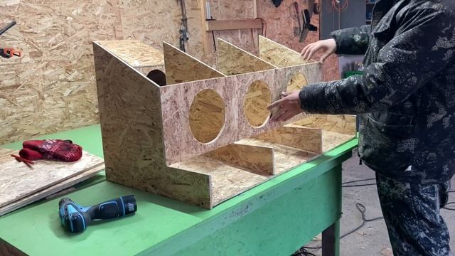 Куры расклевывают яйца. Не беспокойтесь, есть отличный ЛАЙФХАК. Гнездо для кур с яйцесборником