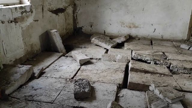 Демонтаж стяжки пола Алмазная резка бетонного пола /Пол по грунту