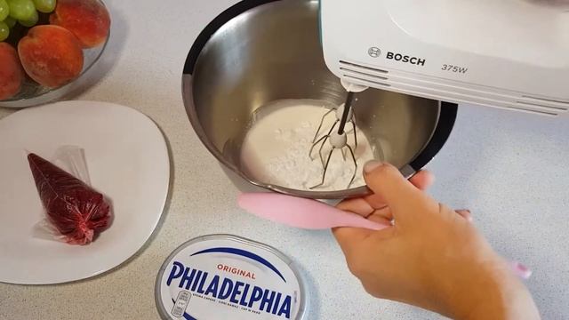 МЕРЕНГОВЫЙ РУЛЕТ.  Нежнейший десерт с крем чизом и ягодами