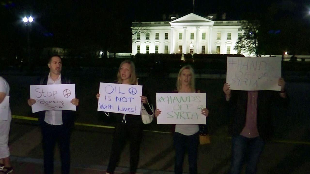 В странах западной коалиции проходят митинги проти... США, Великобритании и Франции по целям в Сирии