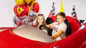 Диана и Рома в тематическом парке Ferrari World в Абу-Даби [Видео для детей]