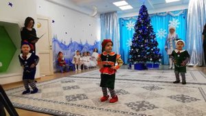 Стих про маленьких гномиков.