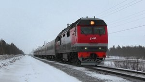 ТЭП70У-015 с фирменным поездом "Ямал" Новый Уренгой - Москва