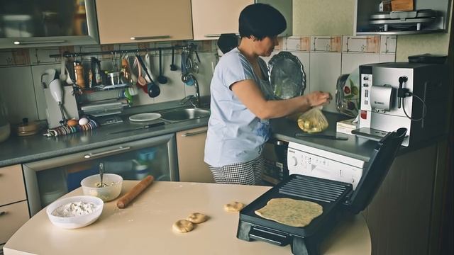 Индийские лепёшки Паратха в гриле Jardeko