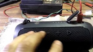 Блютуз Колонка JBL Flip 3 SE - не включается и не работает
