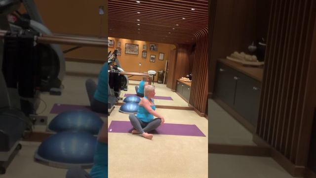 Урок 9. Часть 2- пранаяма, разминка смотреть онлайн