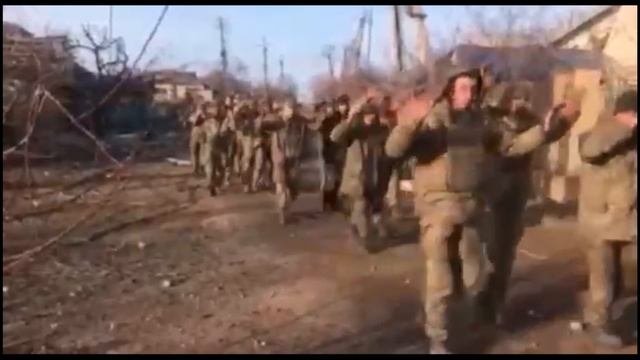 Украинские морпехи в Мариуполе предпочли жизнь