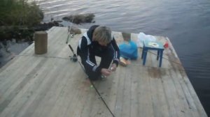 С женой на рыбалке. Ржач!