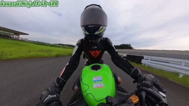バイク女子目線！kawasaki ZX-4RR サーキット試乗インプレッション【モトブログ】 смотреть онлайн