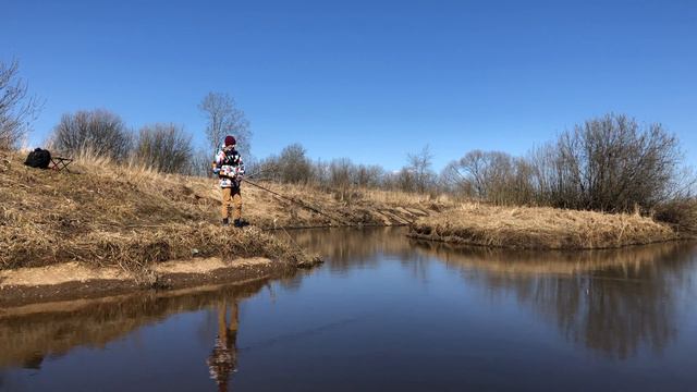 НАПАЛИ, ОТОБРАВ ВСЕХ 40 КАРАСЕЙ!!! ЛЕТАЮЩАЯ ДОНКА! Ловля карася на удочку. смотреть онлайн