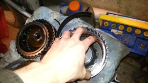 разбор задней крышки акпп мазда 6 2002-2005