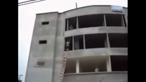 Подборка приколов со строителями (рабочими)