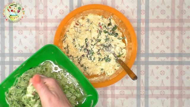 Запеканка и оладьи из кабачков и творога
