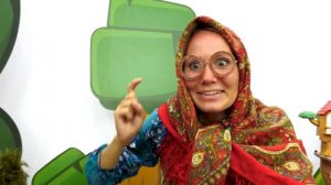 Видео про игры в куклы Барби. Машина Барби застряла в пруду! Баба Маня просит помочь мотоциклиста