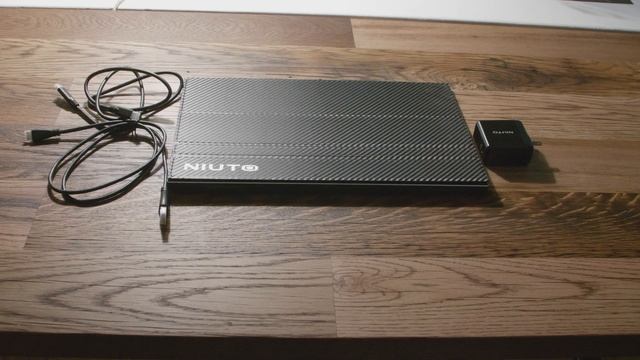 NIUTO 15.6 inch 100% RGB FDH Portable Monitor смотреть онлайн